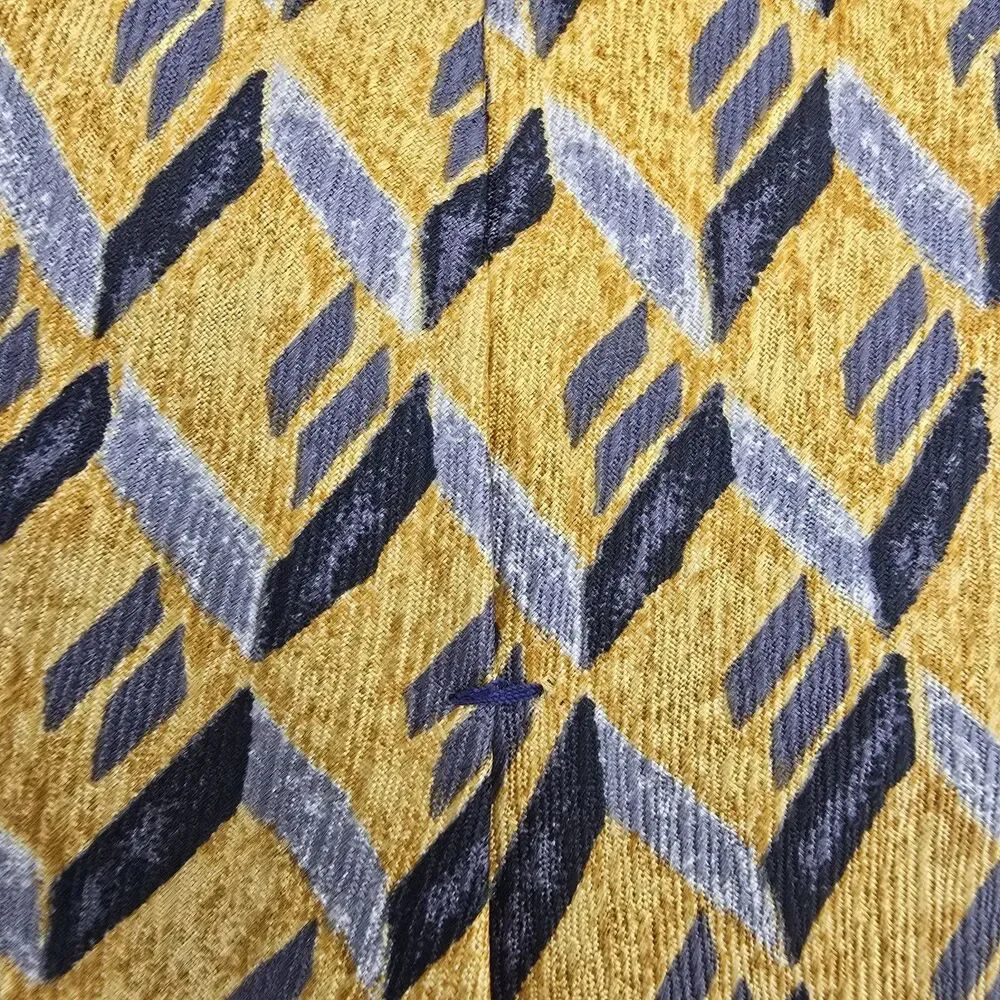 Necktie Mens Vintage Geoffrey Beene Mens Tie Yellow And Black Size Is 57in x 3.5
